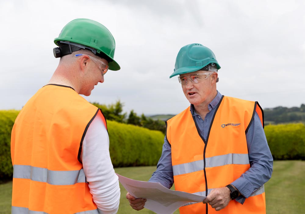 John Fielding Procurement Consulting With Client